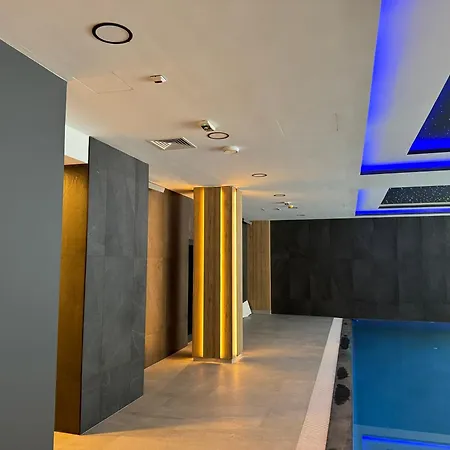 305 Zlatni Javor Jahorina